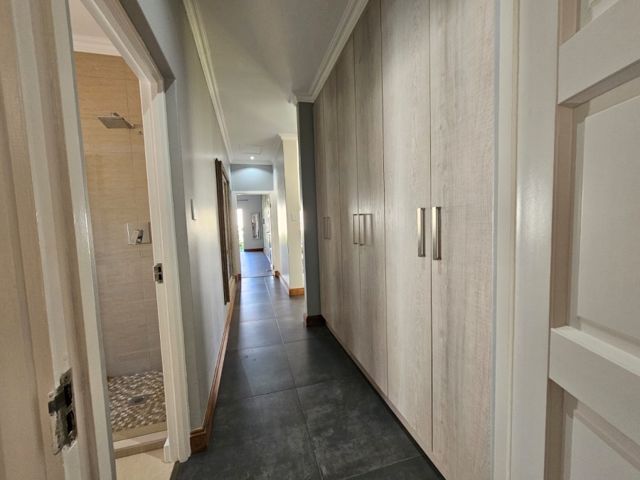 5 Bedroom Property for Sale in St Helena Free State